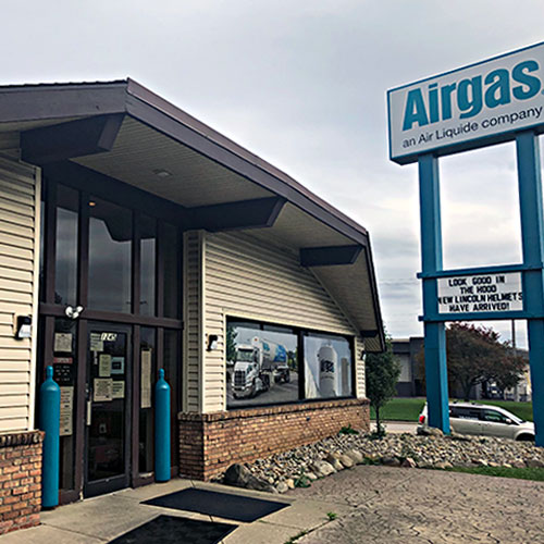 Airgas Store storefront in Akron, TX