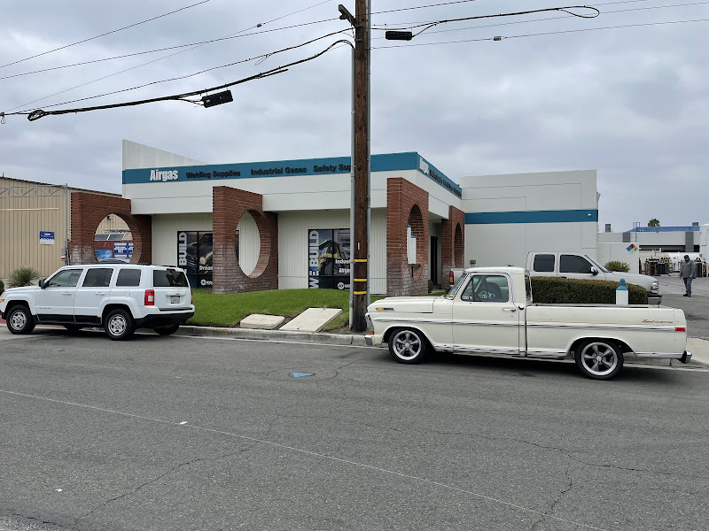 Airgas Store storefront in Anaheim, TX