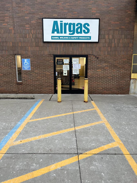 Airgas Store storefront in Madison Heights, TX
