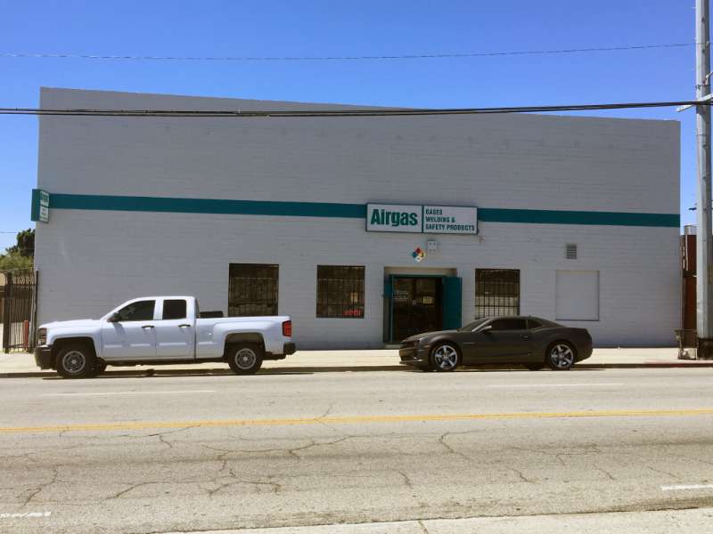 Airgas Store storefront in Pacoima, TX