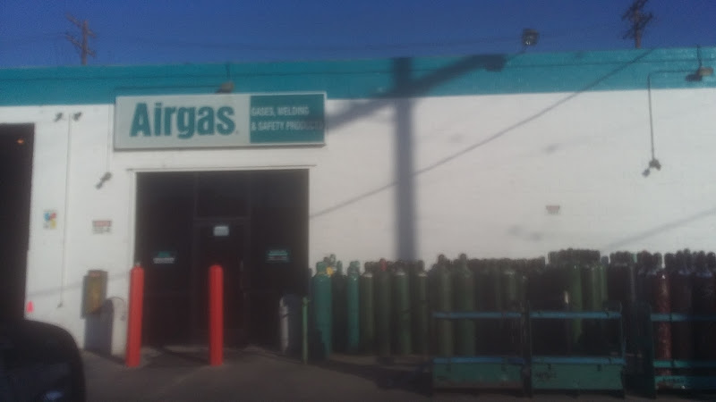 Airgas Store storefront in Los Angeles, TX
