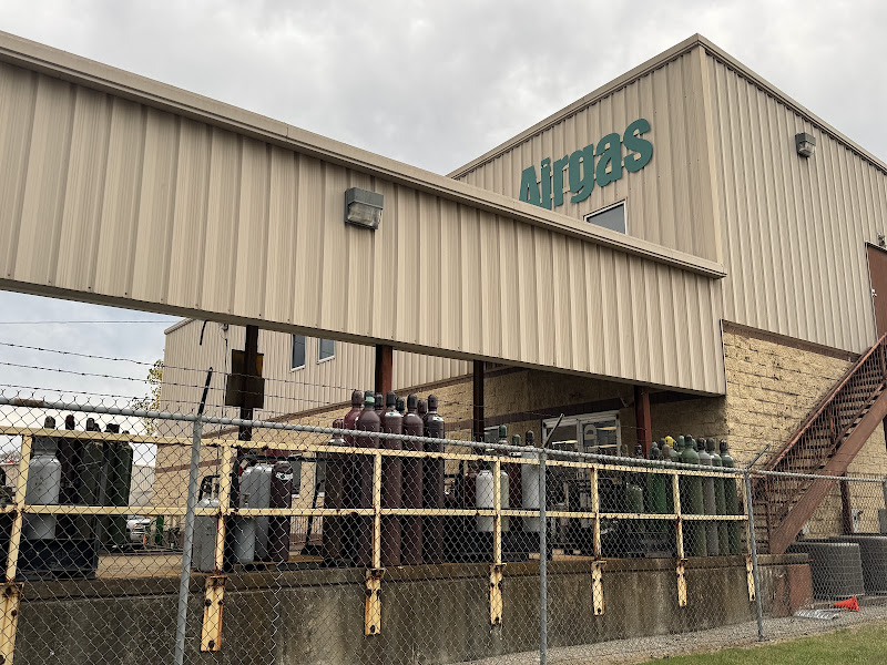 Airgas Store storefront in Louisville, TX