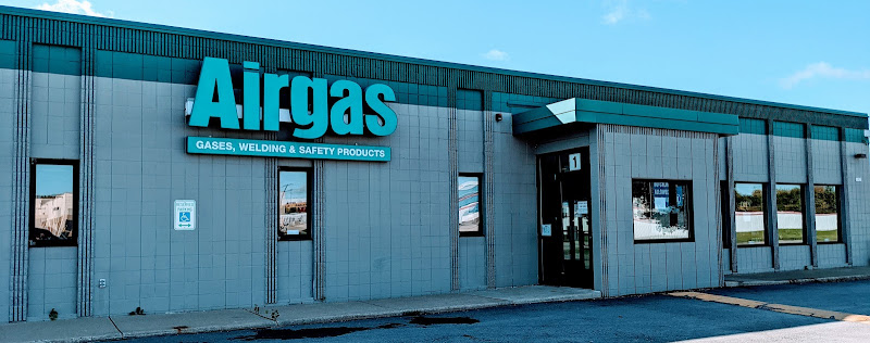 Airgas Store storefront in Milwaukee, TX