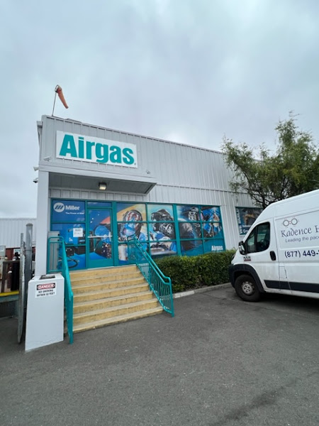 Airgas Store storefront in San Leandro, TX