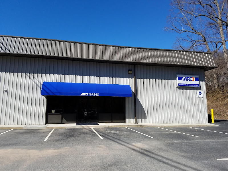 Arc3 Gases storefront in Swannanoa, TX