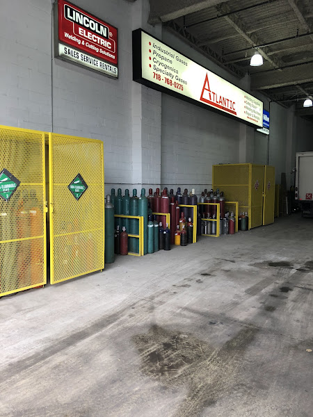 Atlantic Welding Supply storefront in Brooklyn, TX