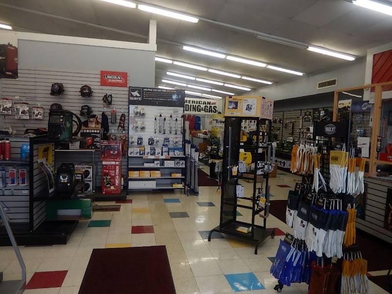 AWG, Gases & Welding Supplies storefront in Chicago, TX