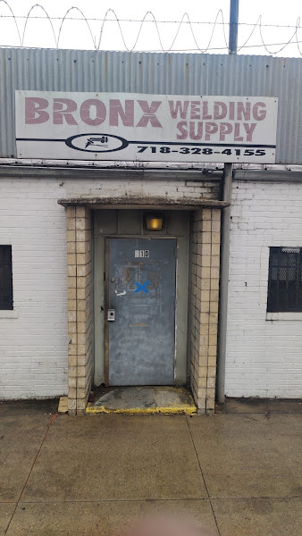 Bronx Welding Supply storefront in Bronx, TX