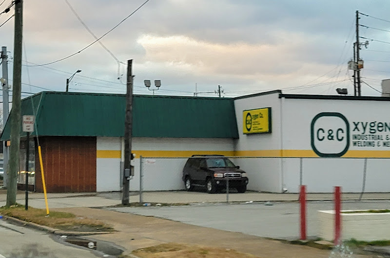 C & C Oxygen Co storefront in Chattanooga, TX