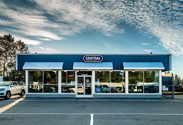 Central Welding Supply storefront in Lynnwood, TX
