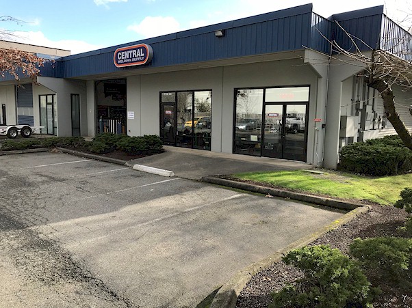 Central Welding Supply storefront in Redmond, TX