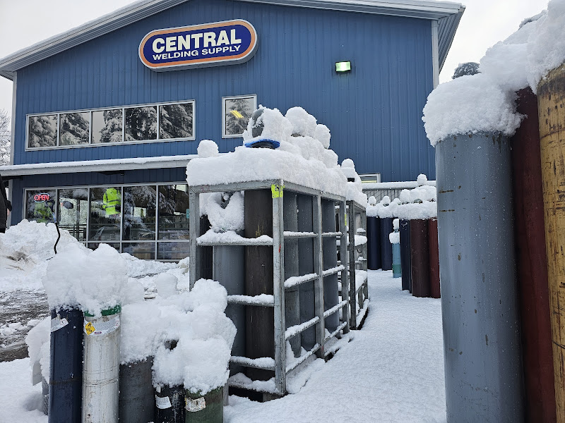 Central Welding Supply storefront in Woodinville, TX