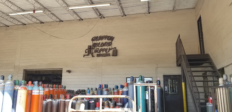 Crumpton Welding Supply storefront in Tampa, TX