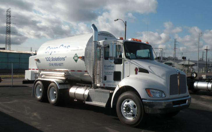CryoGas CO2 storefront in St. Louis, TX