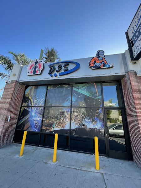 D&S Supply House storefront in North Hollywood, TX
