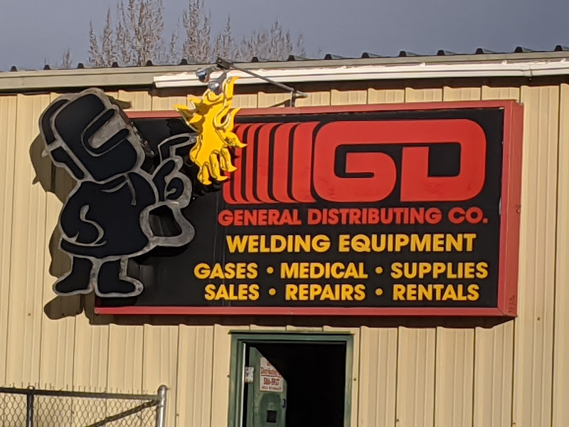 General Distributing Co storefront in Bozeman, TX