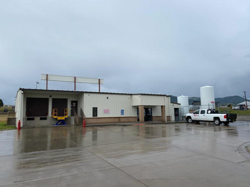 General Distributing Co storefront in Helena, TX