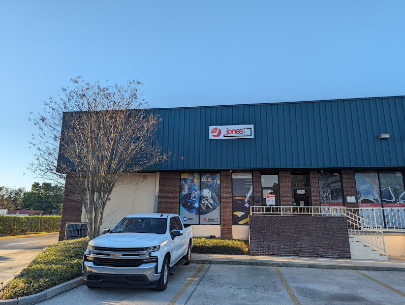 Jones Welding & Industrial Supply storefront in Orlando, TX