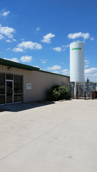 Linde Welding Gas & Equipment Center storefront in Cedar Rapids, TX