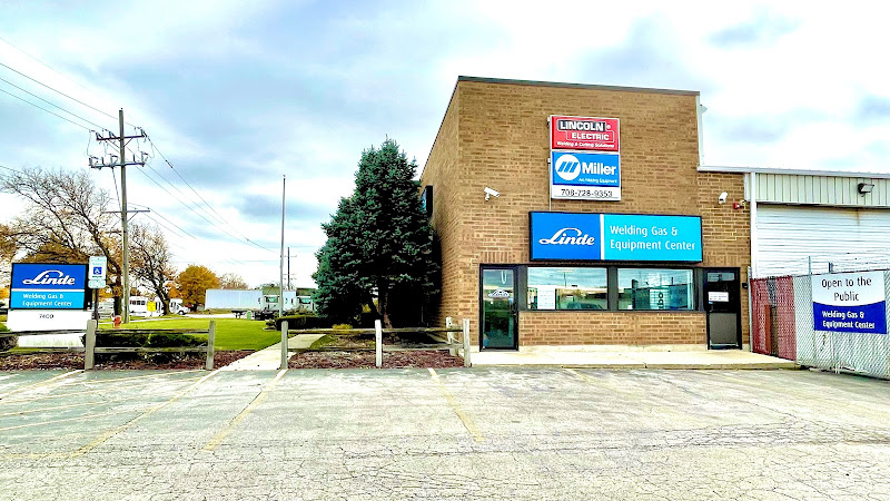 Linde Welding Gas & Equipment Center storefront in Bedford Park, TX