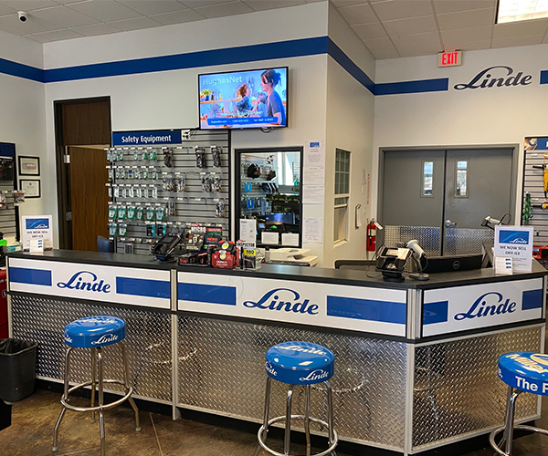 Linde Welding Gas & Equipment Center storefront in Houston, Kansas