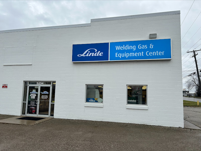 Linde Welding Gas & Equipment Center storefront in Toledo, TX