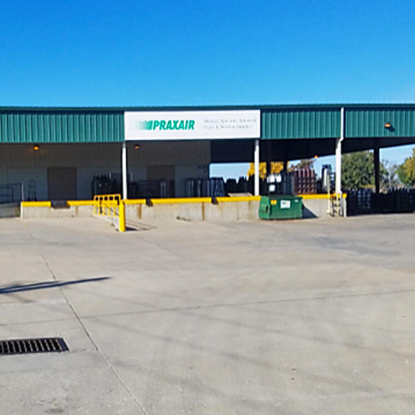 Linde Welding Gas & Equipment Center storefront in Topeka, TX