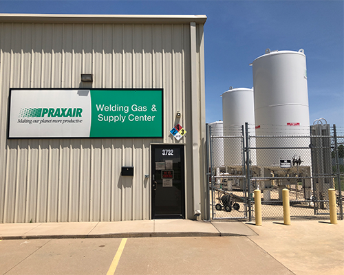 Linde Welding Gas & Equipment Center storefront in Wichita, TX