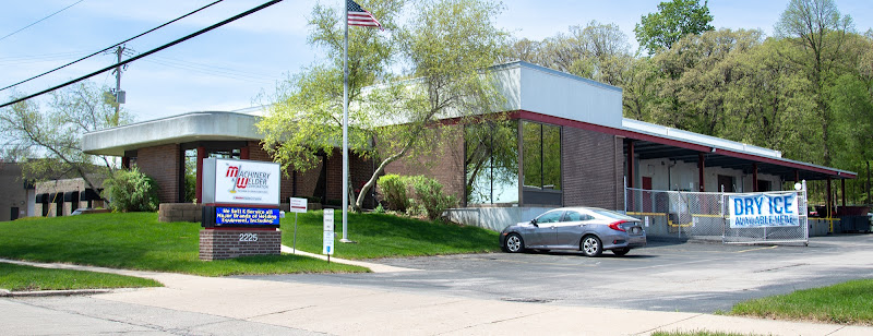 Machinery & Welder Corporation storefront in West Allis, TX