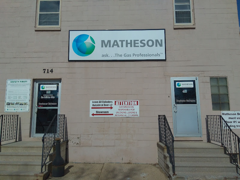 Nippon Sanso Matheson Gas storefront in Cedar Rapids, TX