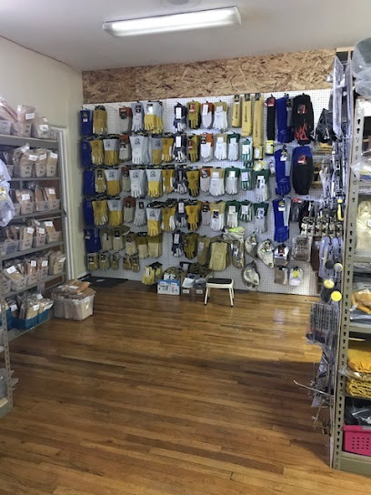 P/L Welder storefront in Capitan, TX