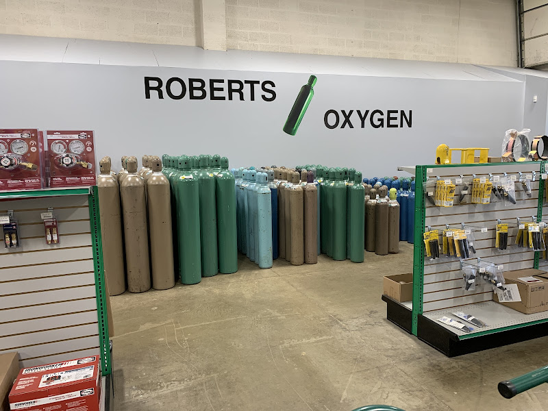 Roberts Oxygen storefront in Frederick, TX