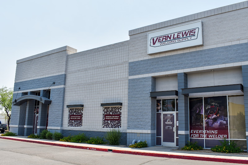 Vern Lewis Welding Supply storefront in Peoria, TX